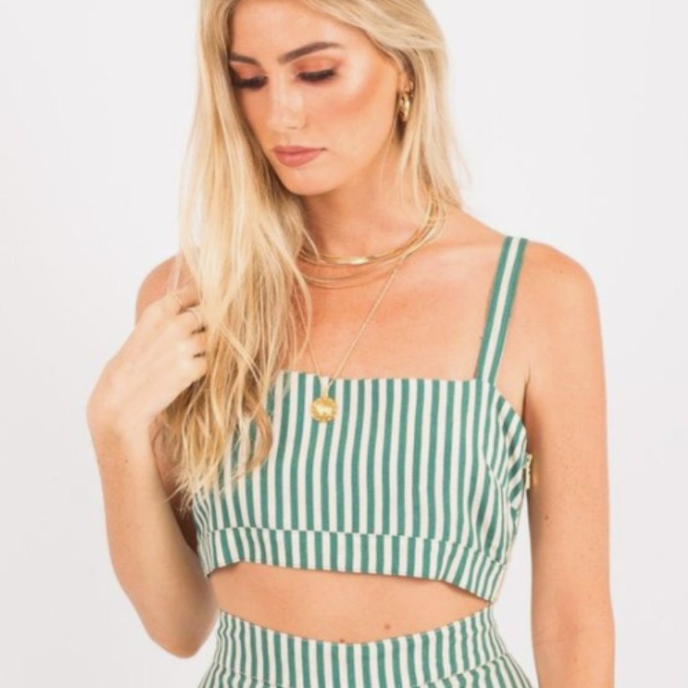 XSOLDX FLYNN SKYE ALEXIS CROP TOP GREEN STRIPE